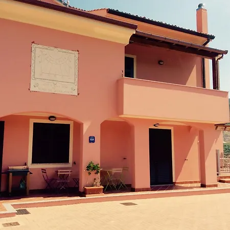 Holiday home Il Giardino Degli Ulivi