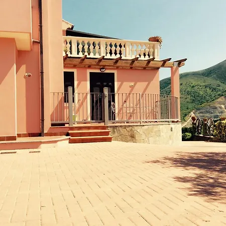 Il Giardino Degli Ulivi Feriehus *